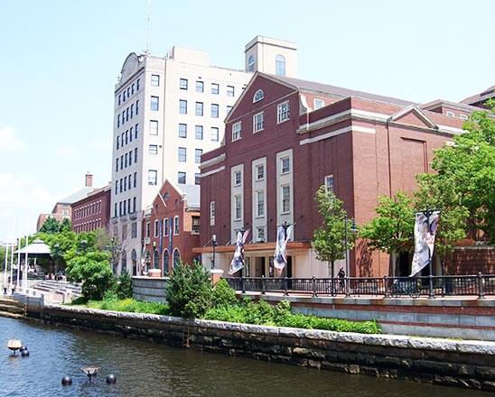 ROSSO艺术留学机构阐述罗德岛设计学院留学专业有哪些?